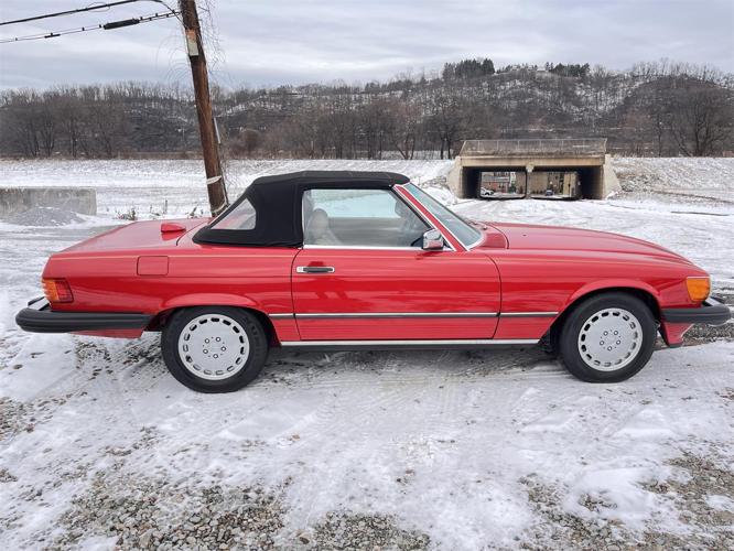 1986 mercedes-benz 560sl in pittsburgh, pennsylvania