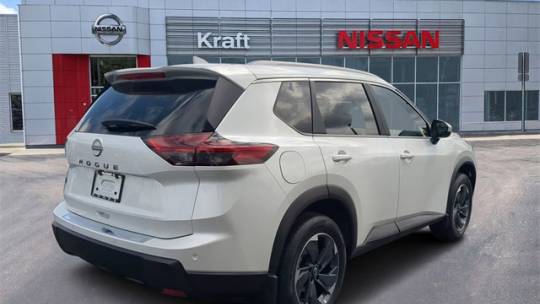 2025 Nissan Rogue sv
