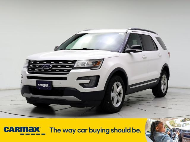 2017 ford explorer xlt