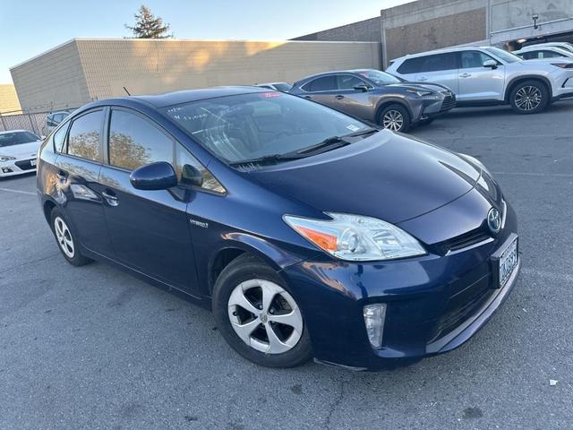 2014 toyota prius two