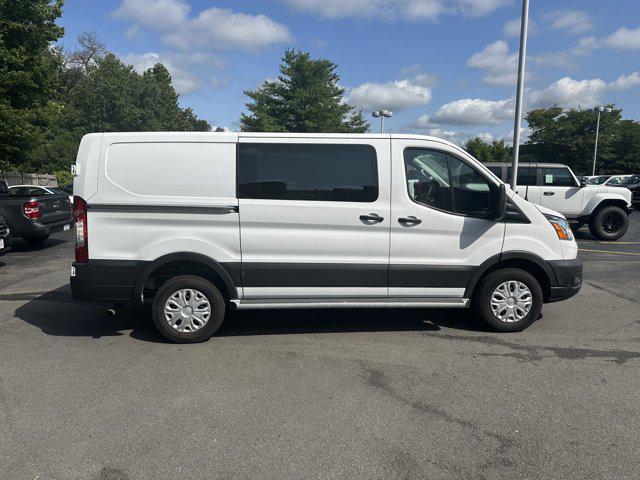 2021 ford transit-250 base