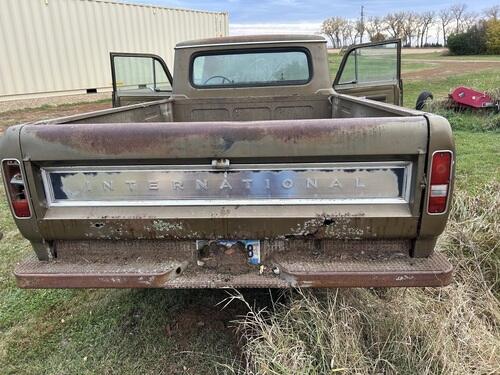 1972 international 1210 3/4 ton pickup