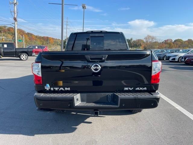 2021 nissan titan sv