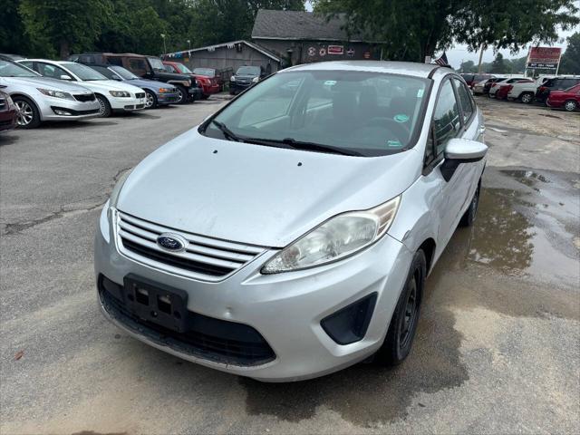 2013 ford fiesta s 4dr sedan