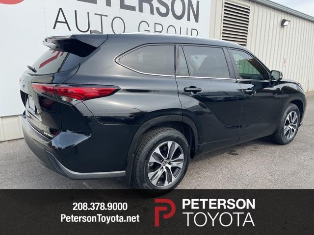2023 toyota highlander xle