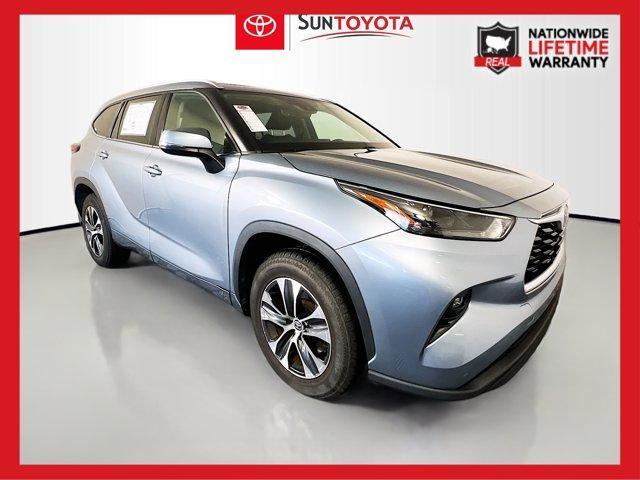 2022 toyota highlander xle