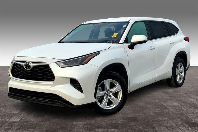 2023 toyota highlander l