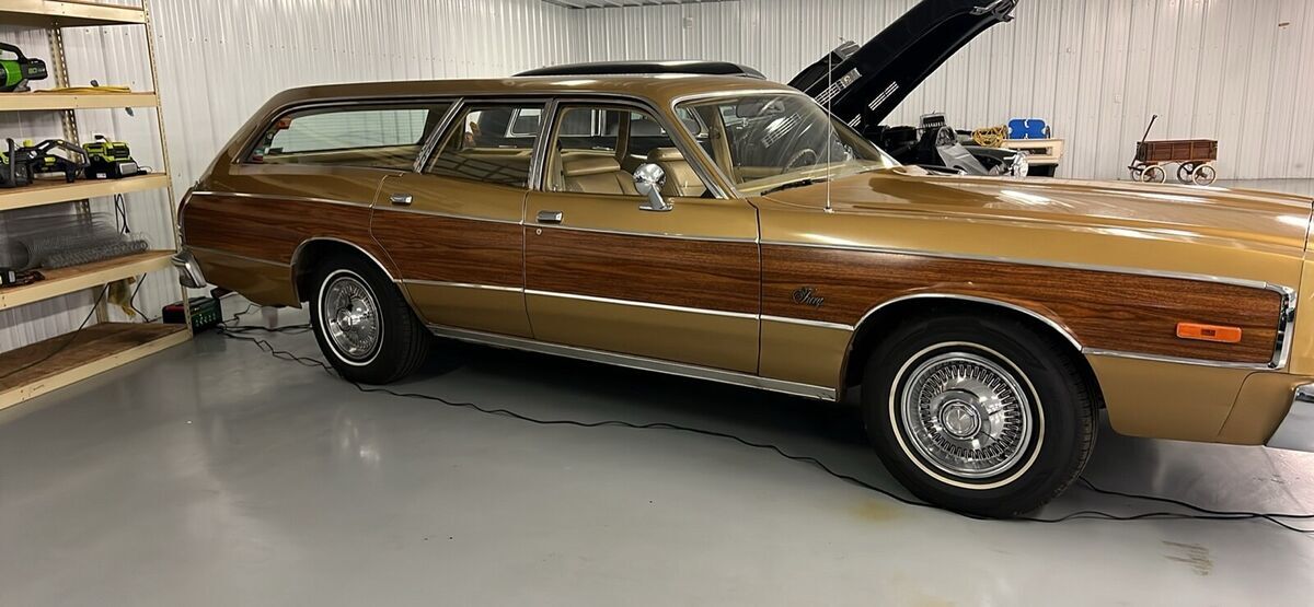 1976 plymouth fury brown sport suburban