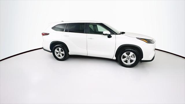 2024 toyota highlander le