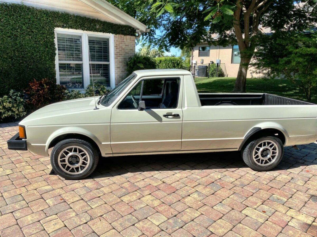 beautiful 1982 volkswagen rabbit pickup