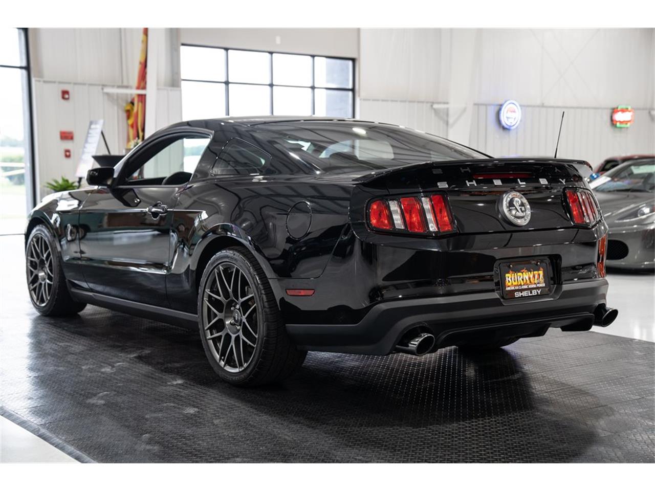 2011 ford mustang