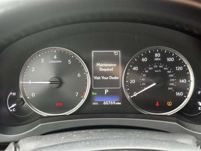 2022 lexus is 300 base