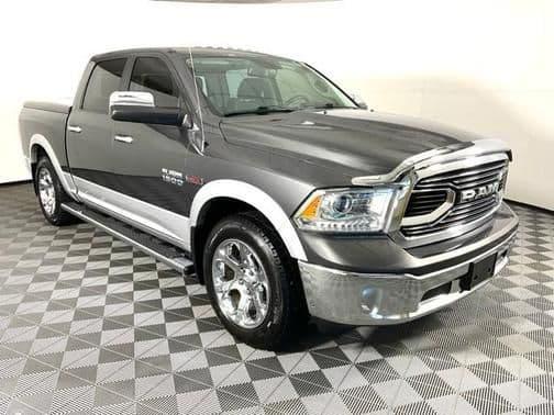 2017 ram 1500 laramie 4x4 crew cab 5.6 ft. box 140 in. wb in fort wayne, indiana