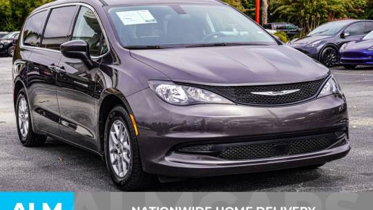 2022 Chrysler Voyager
