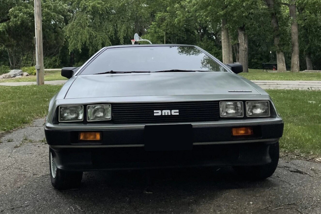 delorean dmc-12