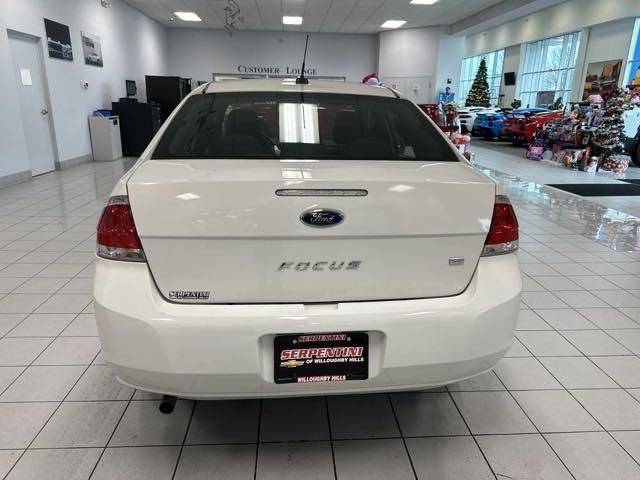 2010 ford focus se