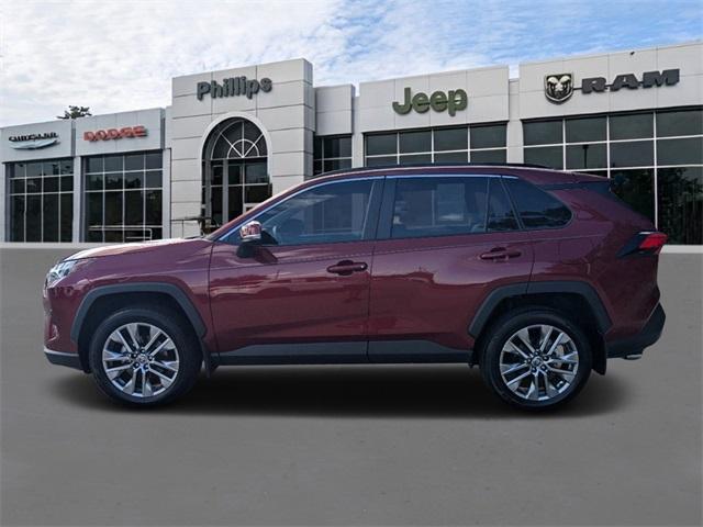 2022 toyota rav4 xle premium