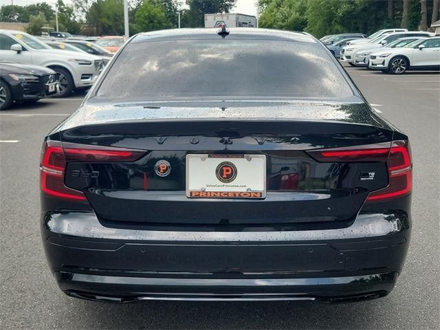 2024 volvo s60 recharge plug-in hybrid t8 ultimate black edition