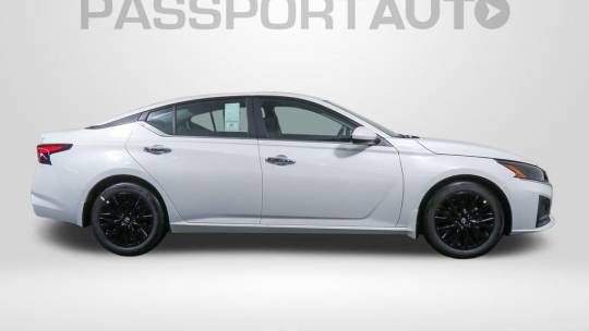 2025 Nissan Altima