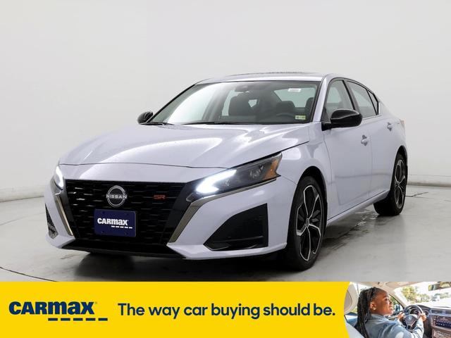 2023 nissan altima sr