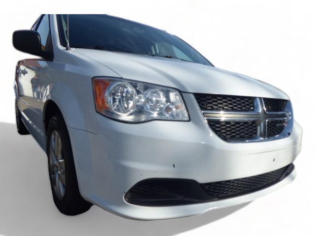 2017 dodge grand caravan se