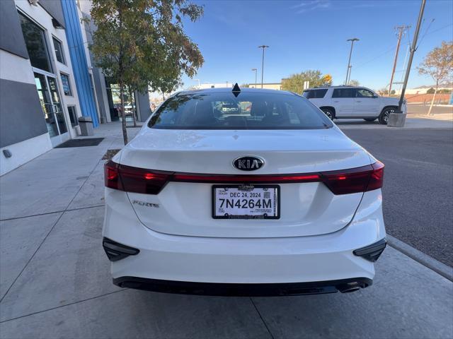 2021 kia forte lxs