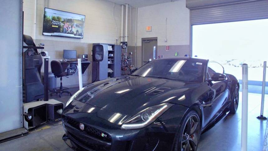 2017 jaguar f-type r