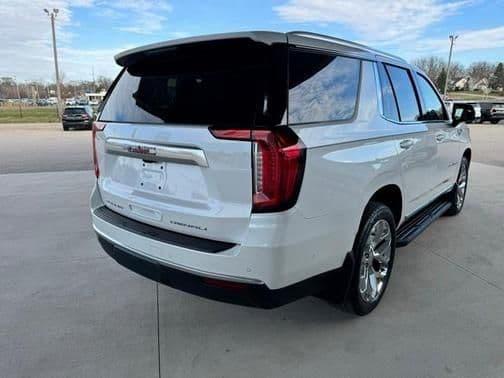 2023 gmc yukon denali 4x4 in holland, michigan
