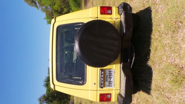 1989 dodge raider 4x4, made by mitsubishi, original paint and interior rare!