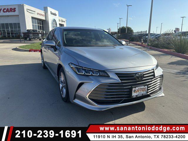2019 toyota avalon xse