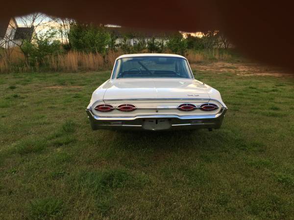 1962 oldsmobile ninety-eight town sedan