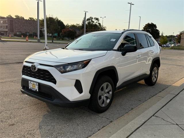 2021 toyota rav4 le