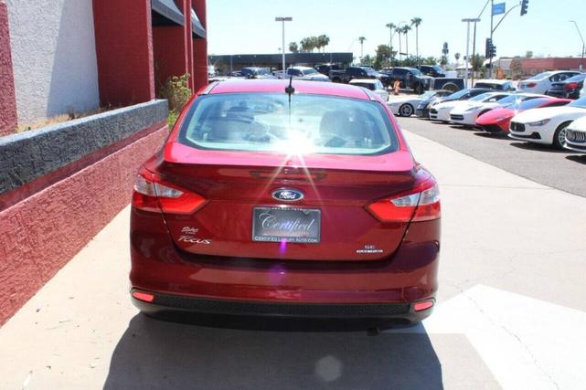 2014 ford focus se
