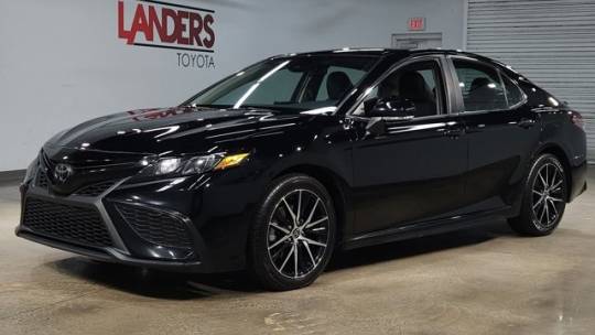 2023 toyota camry se