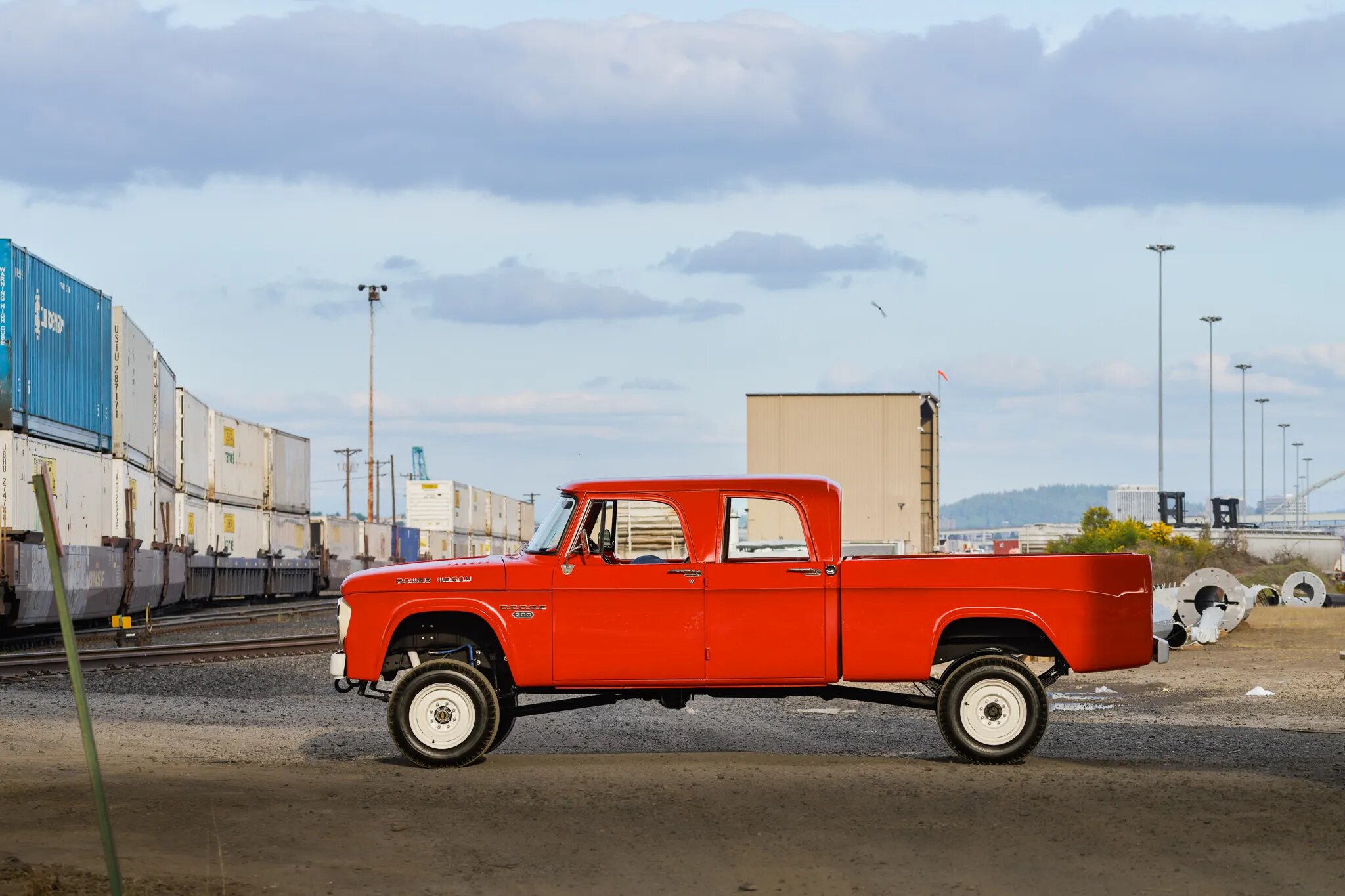dodge w200