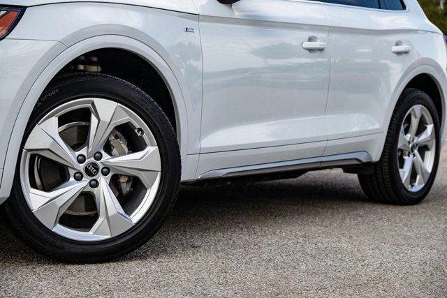 2022 audi q5 s line premium plus