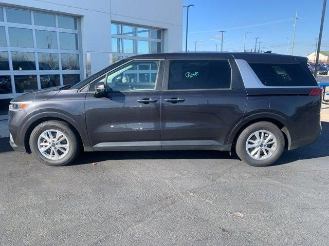 2023 kia carnival lx seat package