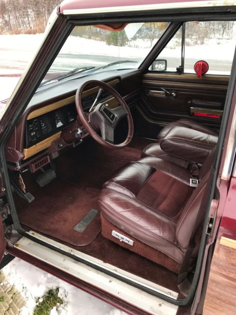 1987 jeep grand wagoneer w/ 5.9l 360 v-8 engine with approximately 105,211 miles
