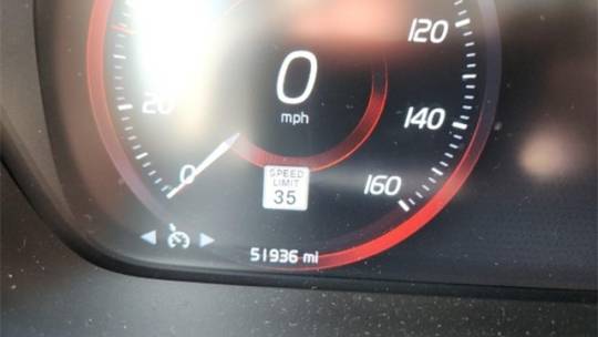 2020 volvo v60 cross country t5