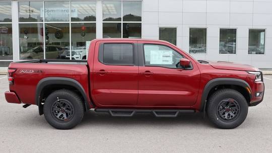 2025 Nissan Navara (Frontier) pro-4x