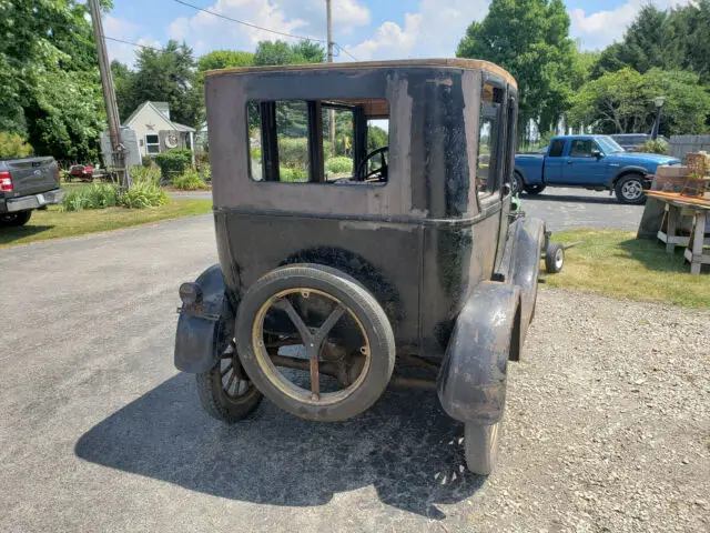 1926 ford model t 4 door