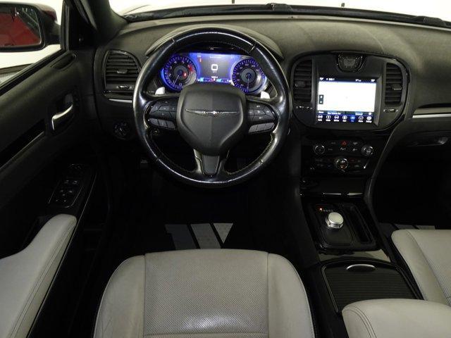2019 chrysler 300 s