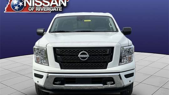 2024 Nissan Titan sv