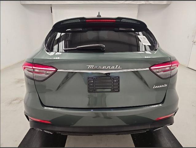 2022 maserati levante modena