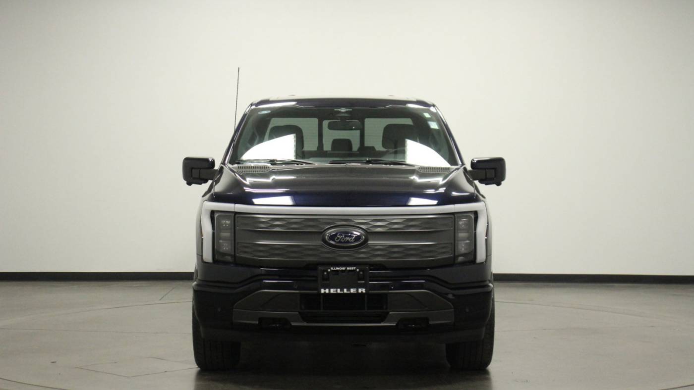 2023 ford f-150 lightning lariat