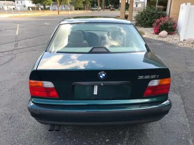 1994 bmw 325i, automatic, sedan, 2 owner, same owner for 19 years, 0 accidents