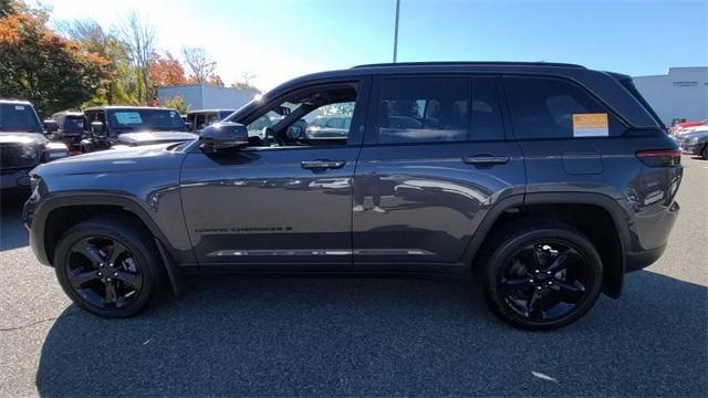 2024 jeep grand cherokee laredo