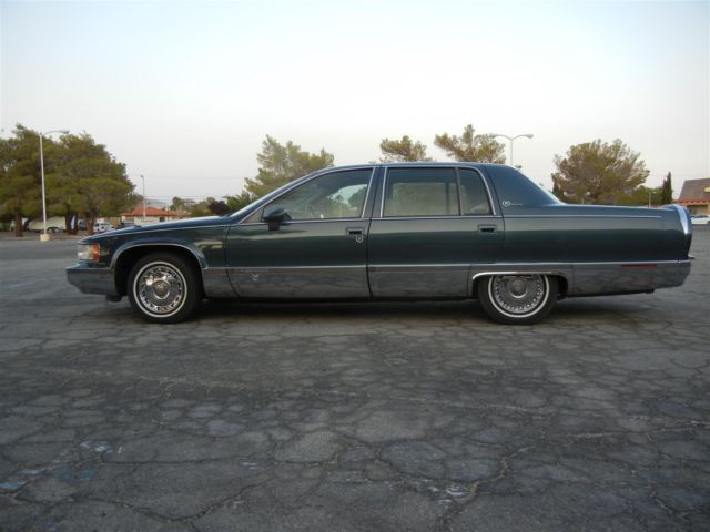 cadillac fleetwood brougham sedan : dark green gray metallic (18u) 49k ca car