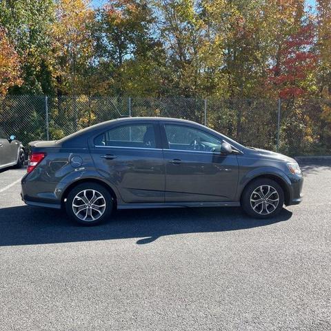 2017 chevrolet sonic lt