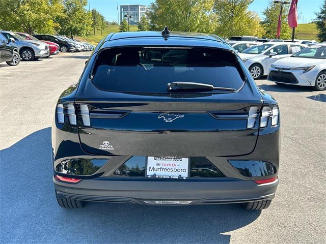 2021 ford mustang mach-e select